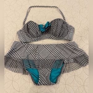 Pre Loved Betsey Johnson | Swim | Bikini Top | two-piece swimsuit